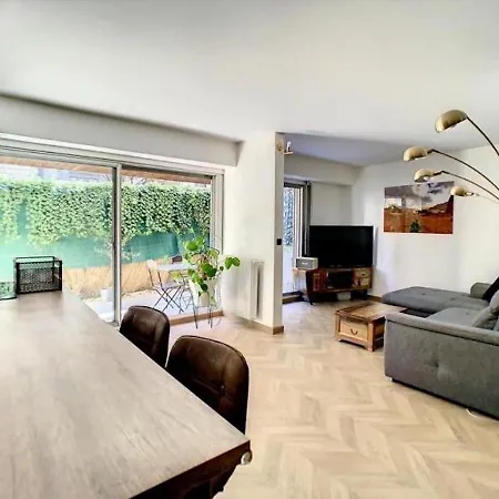 Centre De Avec 2 Terrasses Appartement *
